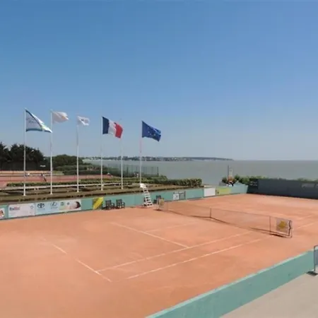 House 5 Kms Royan A Maison F4 * Médis