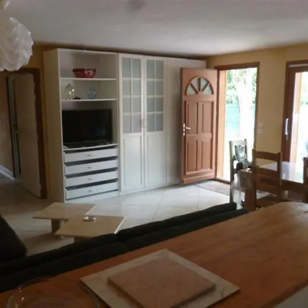House 5 Kms Royan A Maison F4 * Médis