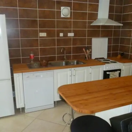 House 5 Kms Royan A Maison F4 *